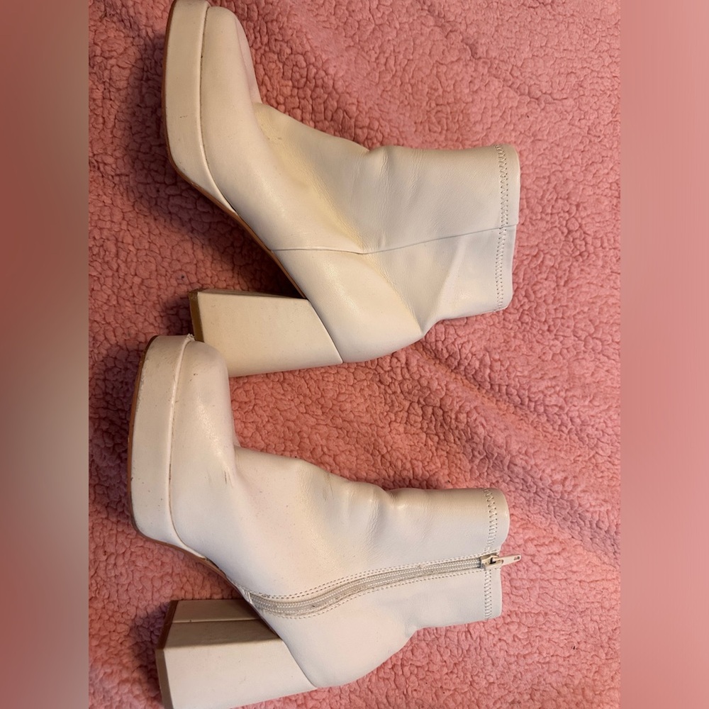 Elegant White Ankle Boots